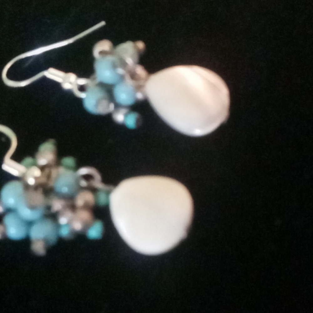 Sterling silver,mother of pearl & turquoise earrings. Stamped 925 - Picture 4 of 6